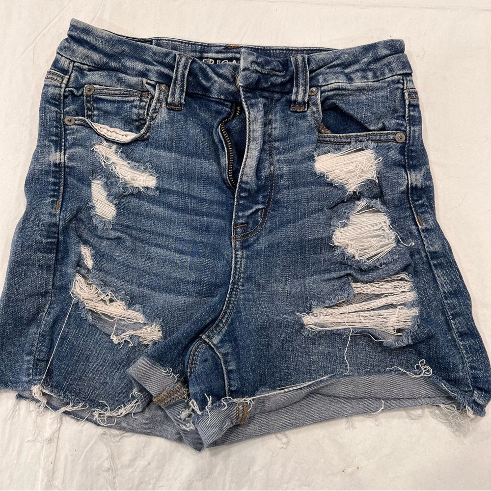 Distressed Denim Shorts American Eagle size 4